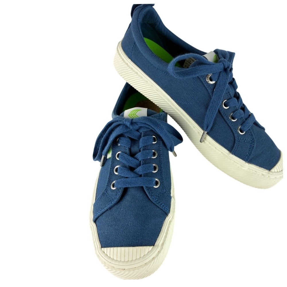 Cariuma OCA Low Sneakers Women's Size 7.5 Blue Canvas Lace Up Casual Shoes